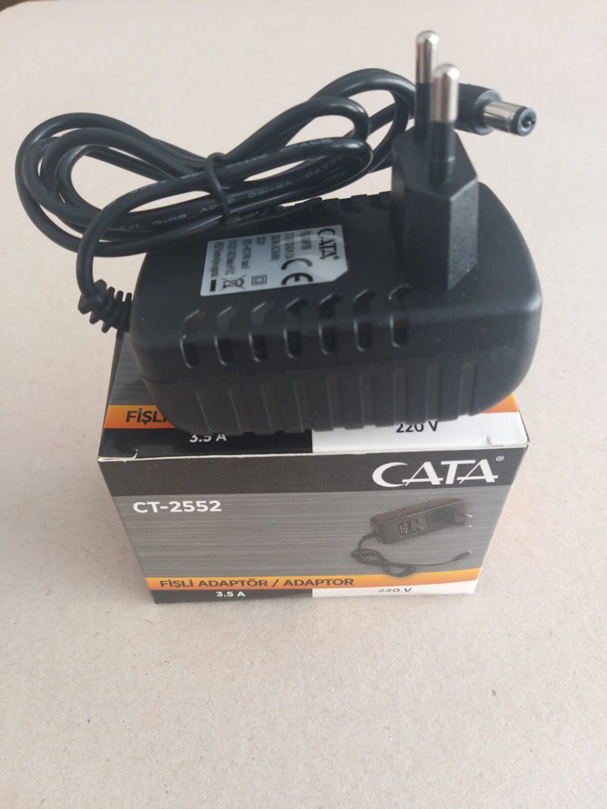 Cata CT-2552 1m 36W 3.5A 5.5X2.5mm Fişli Adaptör - Görsel 1