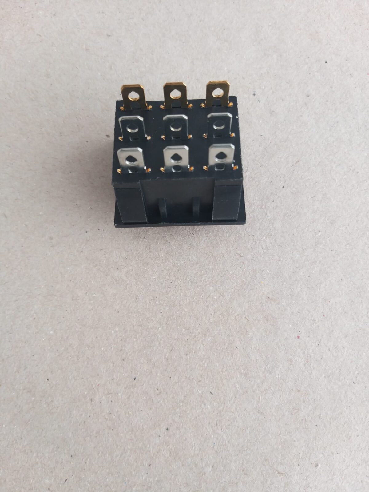 3 sıralı ısıklı anahtar-3 ANAHTAR ÜÇLÜ IŞIKLI 9 BACAK FS-106 - Görsel 3